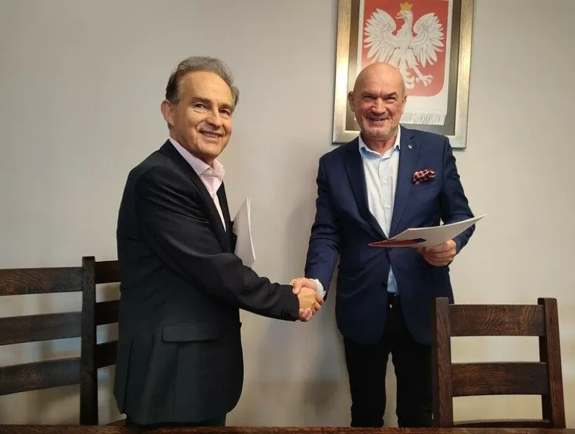 Umowę sygnowali Rektor – dr hab. Donat Mierzejewski, prof. ANS oraz Dyrektor Szpitala – p. Wojciech Szafrański