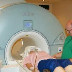 Każdy pacjent, mający skierowanie na badanie, zgłasza się do rejestracji Zakładu Radiologii.