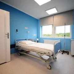 Oddział jest nowo wyremontowany, dysponuje 24 łóżkami.