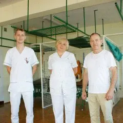 Doświadczony zespół terapeutów przyjmuje tez pacjentów na zasadzie przychodni jak również wykonuje wizyty domowe.