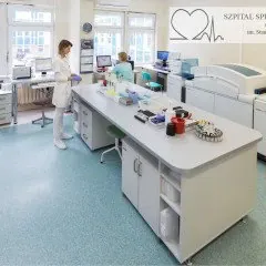 Pacjenci indywidualni (prywatni) - zgodnie z obowiązującym cennikiem umieszczonym na stronie szpitala.