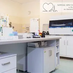 Pacjenci ambulatoryjni przyjmowani są na podstawie skierowań od lekarzy podstawowej i specjalistycznej opieki medycznej.