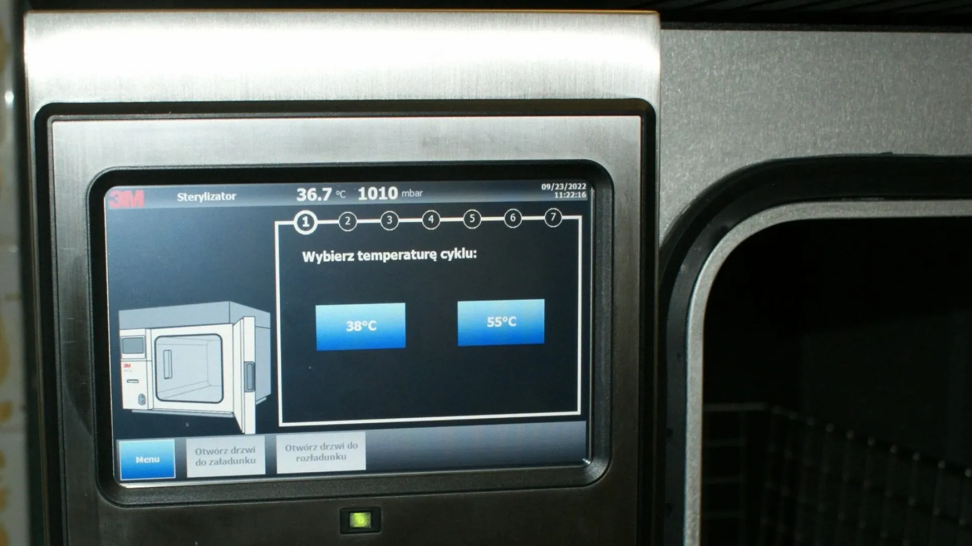 Producentem sterylizatora jest firma 3M