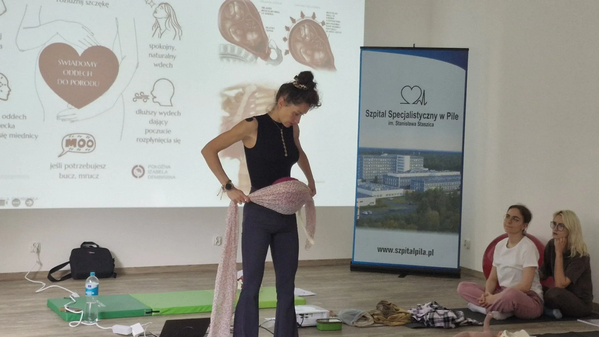 Schulung der Hebammen der gynäkologisch-geburtshilflichen Abteilung im Spezialkrankenhaus in Piła