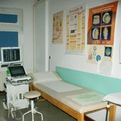 Pracownia Hemodynamiki dysponuje dwoma pracowniami hemodynamicznymi, na których wykonujemy planowe oraz pilne zabiegi.